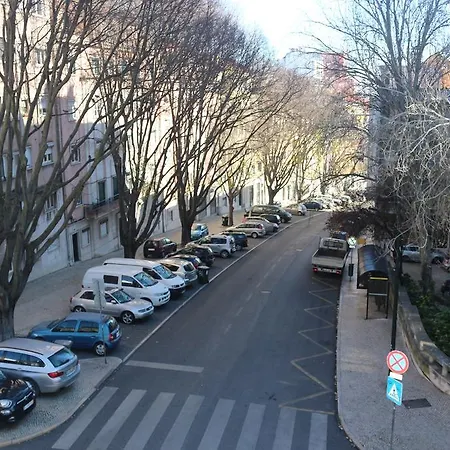 Graca Family Apartment Lisbon