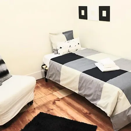 Graca Family Apartment Lisbon